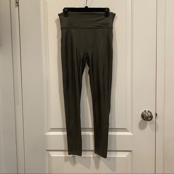 Spanx Faux Leather Leggings in Color Gunmetal - Picture 4 of 5